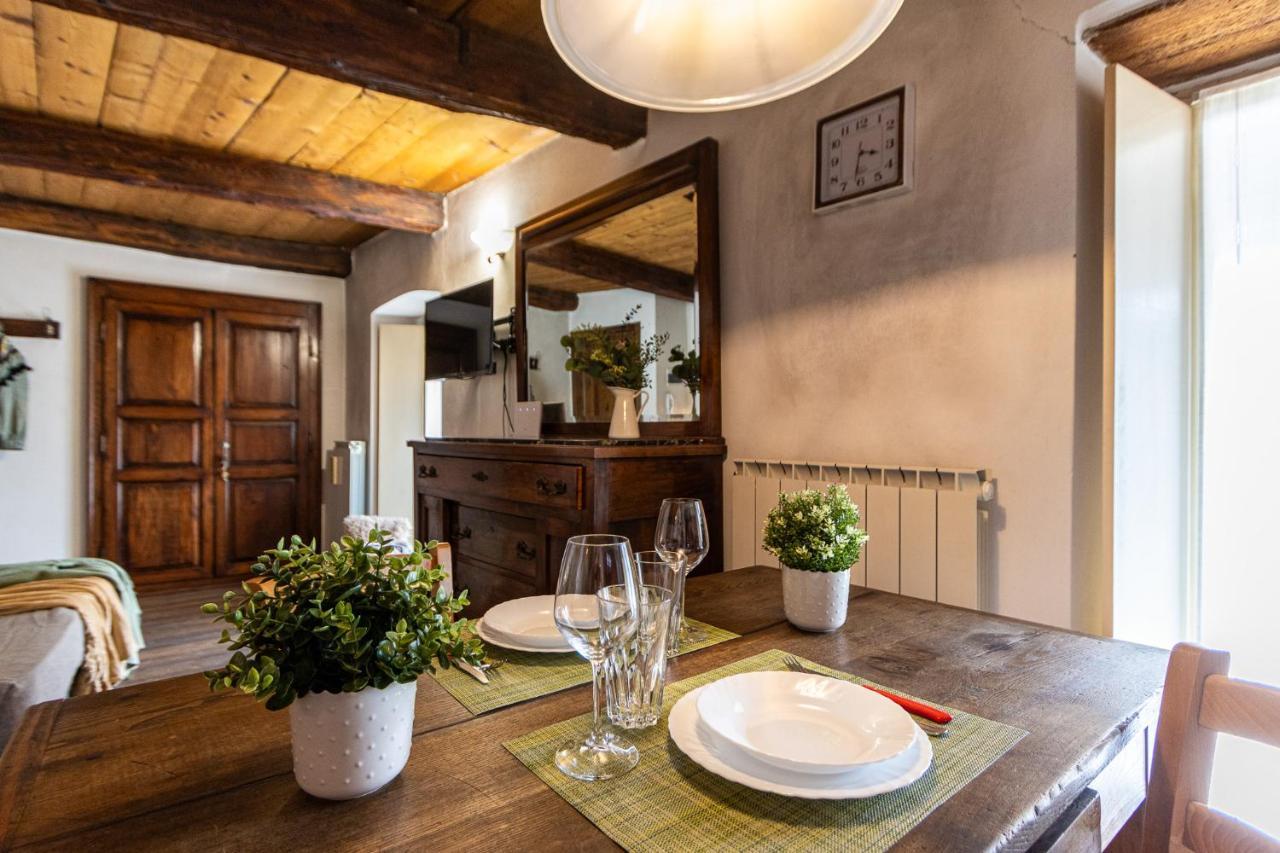 Stay5Vie: Incantevole Monolocale/Balcone/Borgo Domodossola Bagian luar foto
